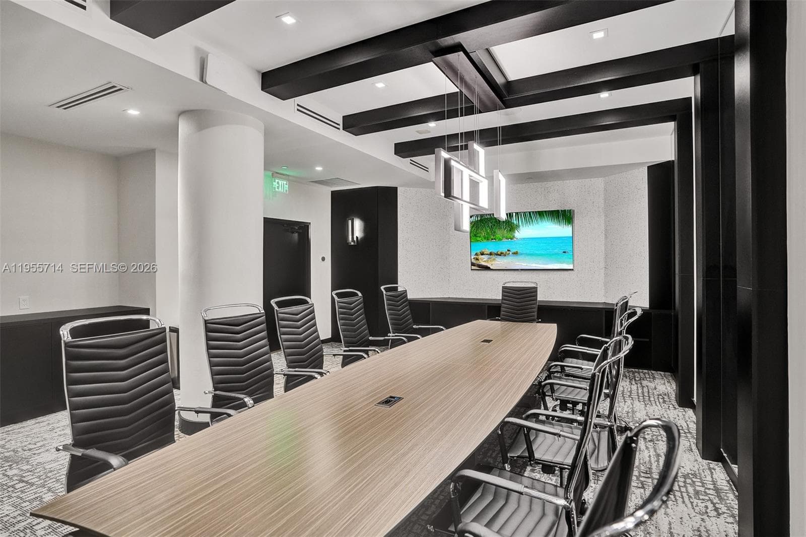 1000 W Island Blvd # 1209, Aventura FL 33160 — 33