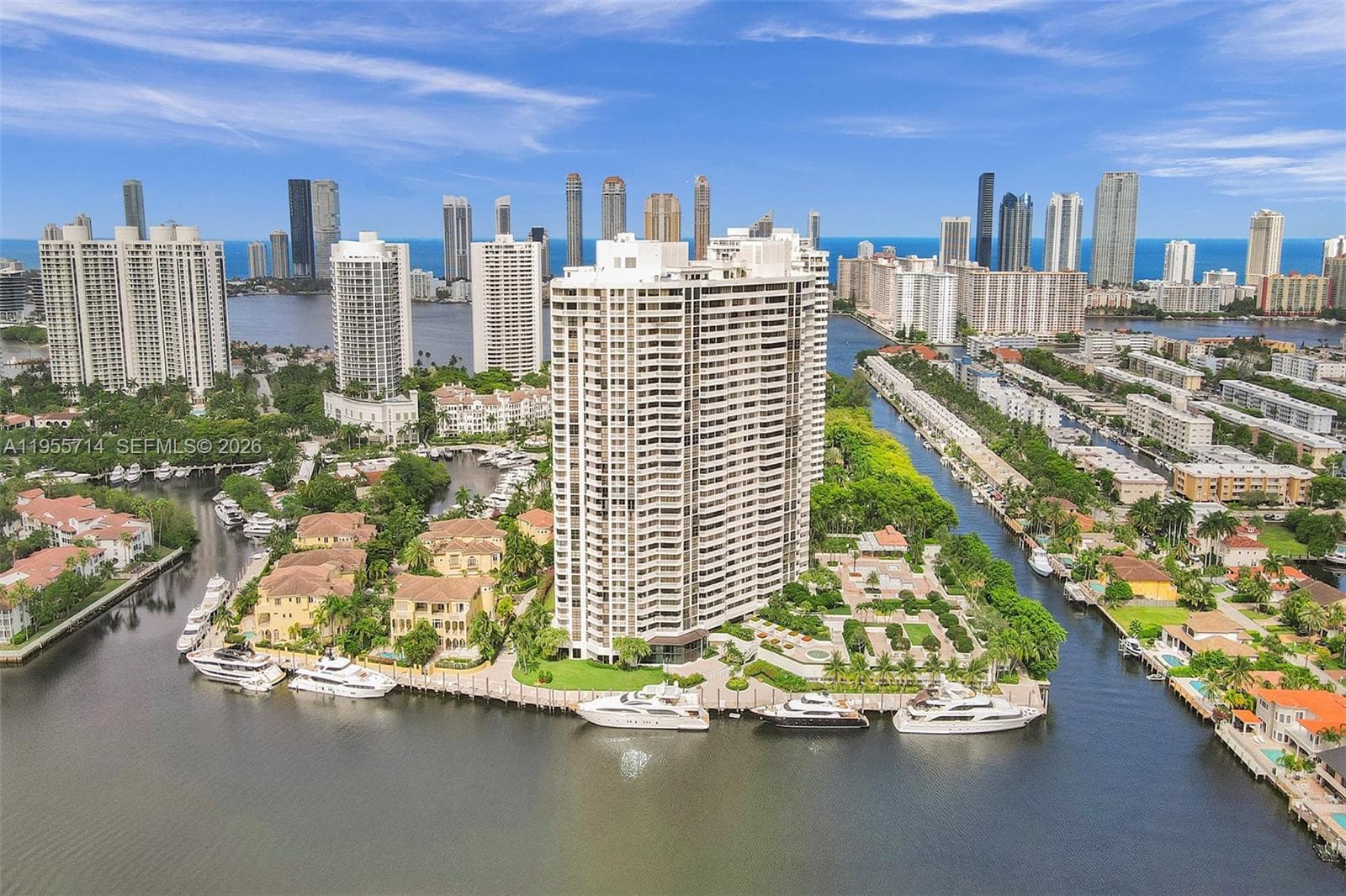 1000 W Island Blvd # 1209, Aventura FL 33160 — 21