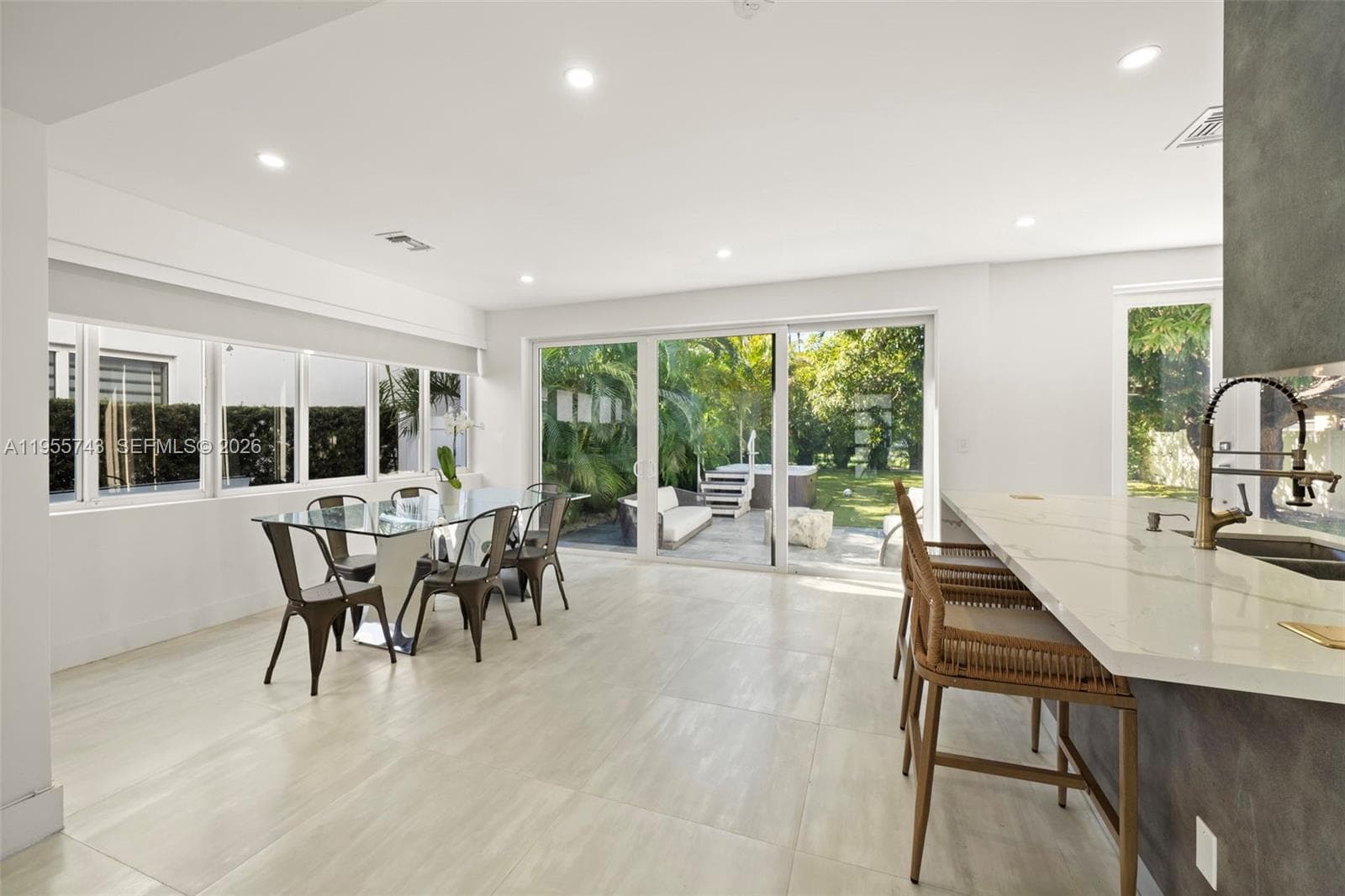 3166 Royal Palm Ave, Miami Beach FL 33140 — 9