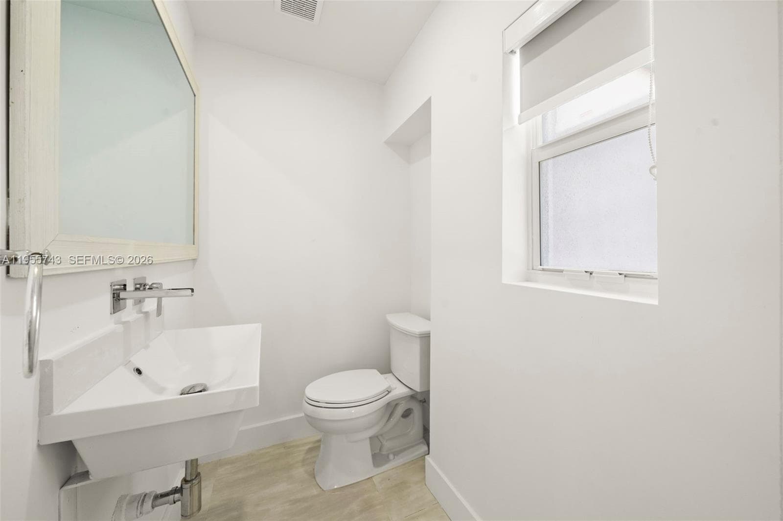 3166 Royal Palm Ave, Miami Beach FL 33140 — 30
