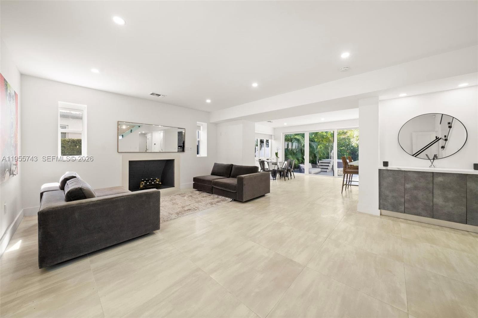 3166 Royal Palm Ave, Miami Beach FL 33140 — 10