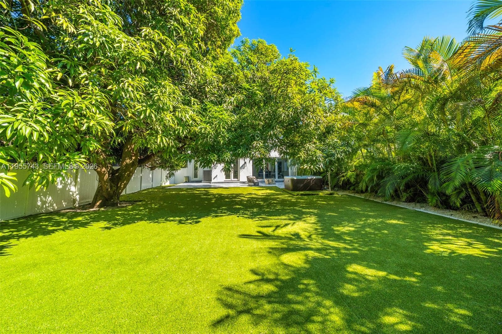 3166 Royal Palm Ave, Miami Beach FL 33140 — 29