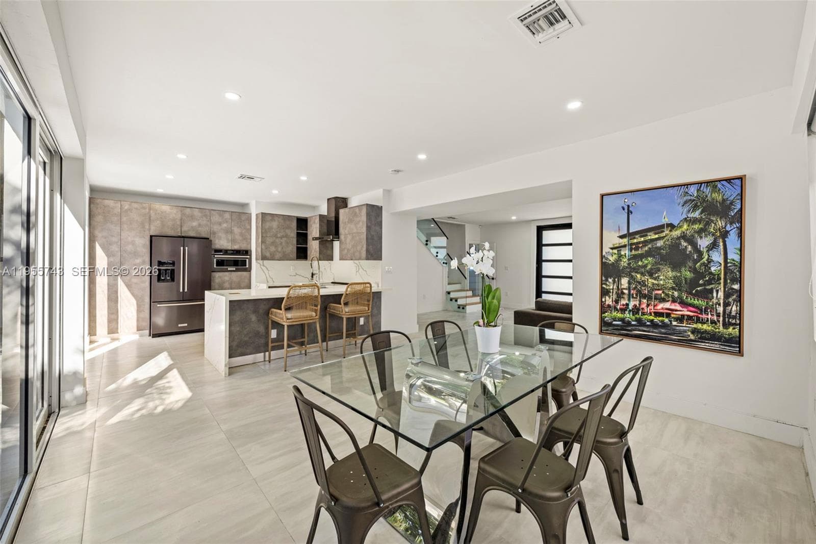 3166 Royal Palm Ave, Miami Beach FL 33140 — 8