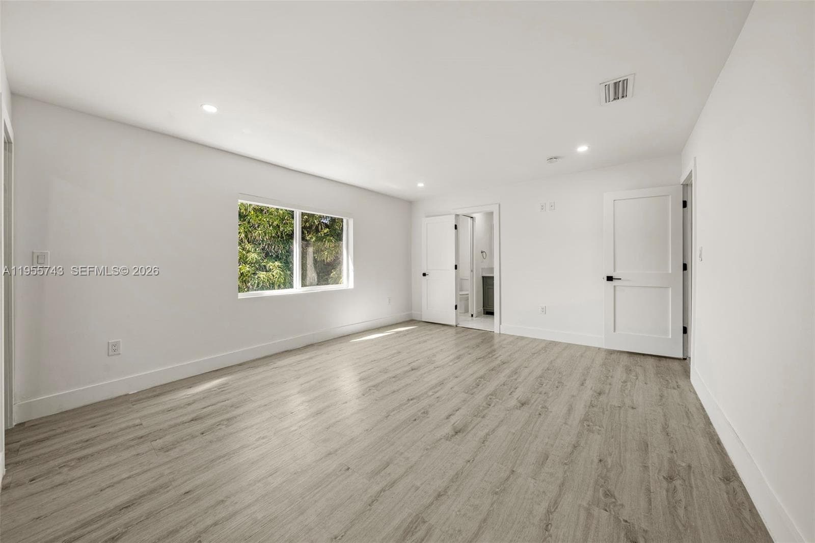 3166 Royal Palm Ave, Miami Beach FL 33140 — 25