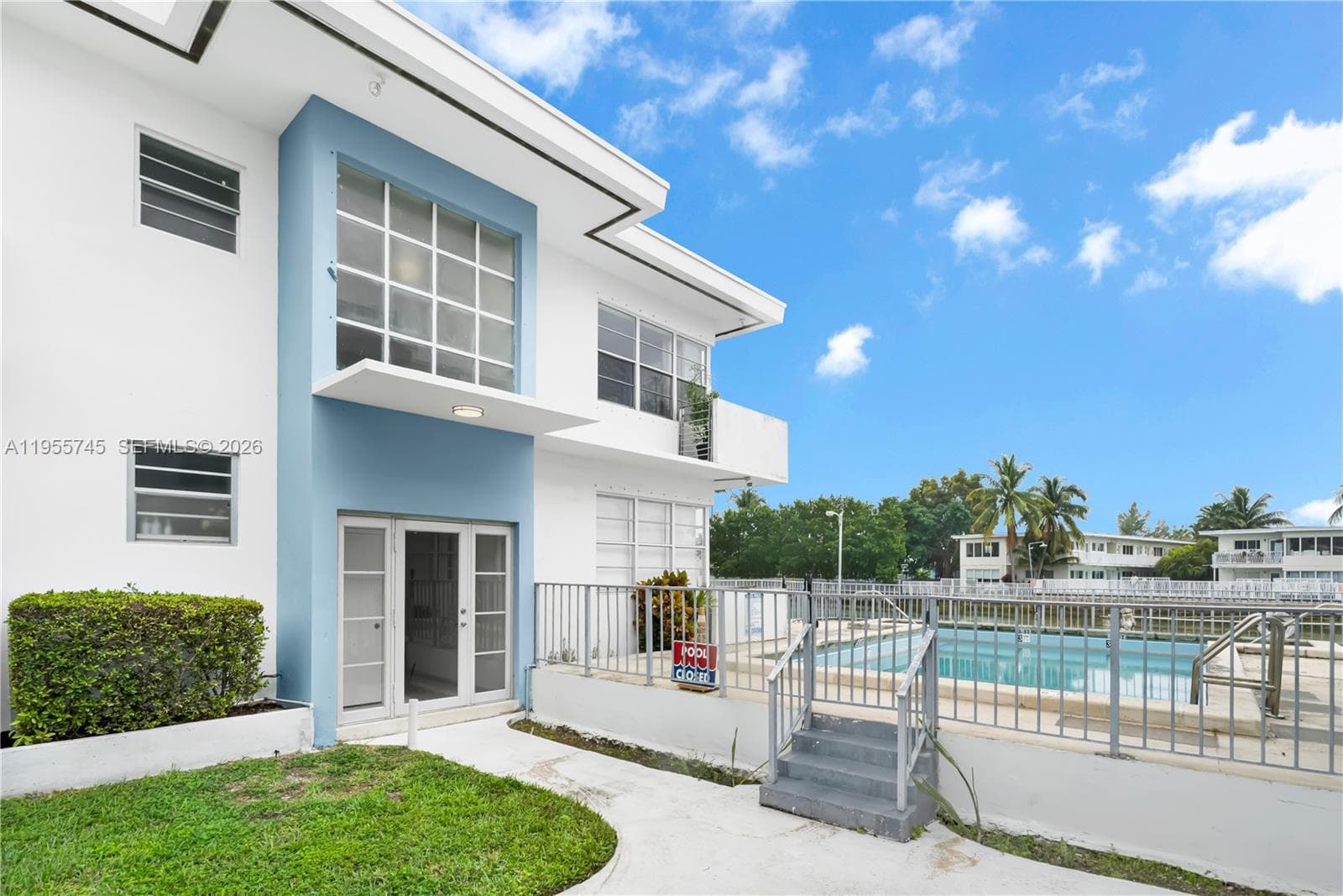 200 S Shore Dr # 12, Miami Beach FL 33141 — 2