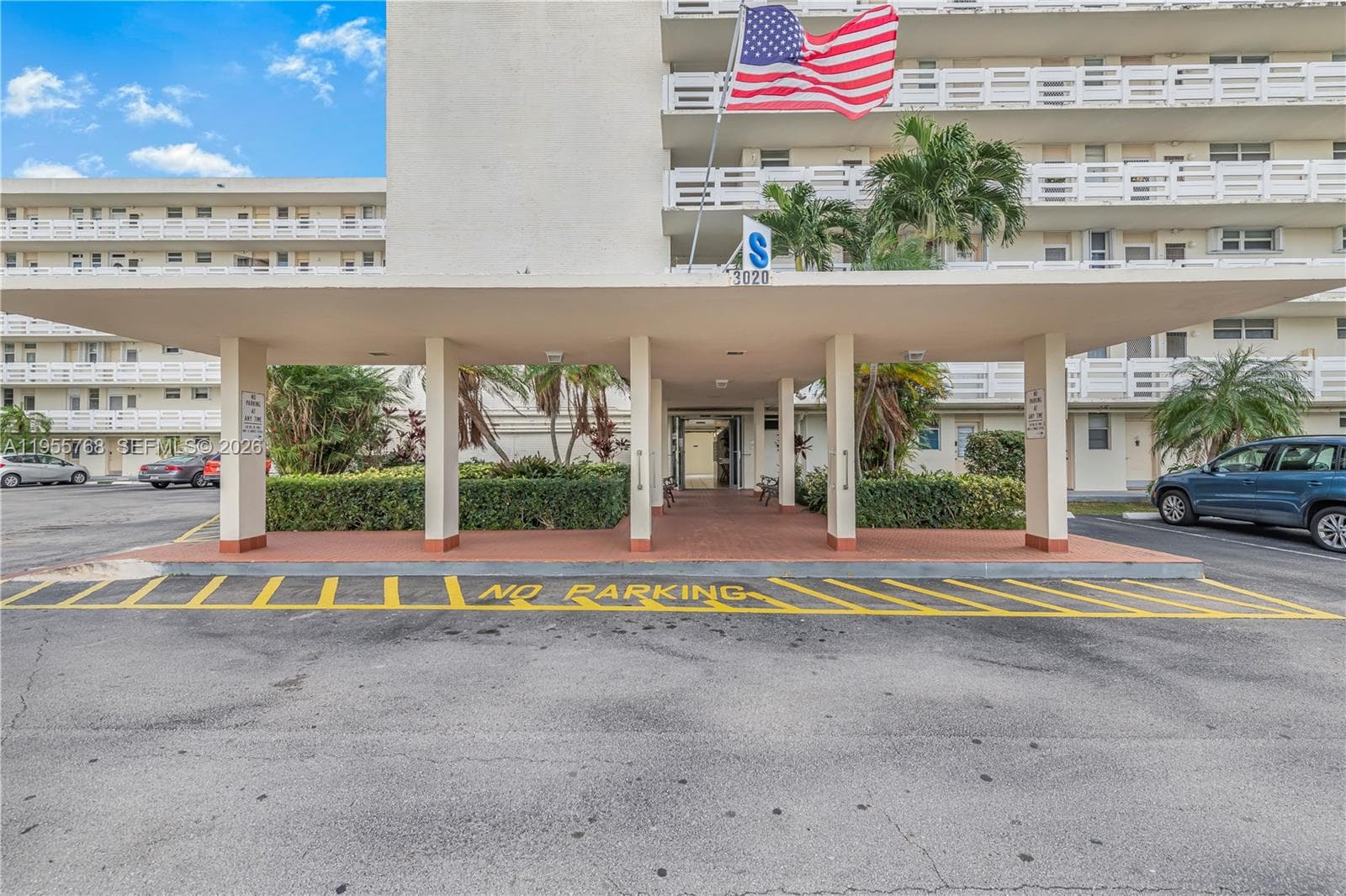 3020 Marcos Dr # S109, Aventura FL 33160 — 1