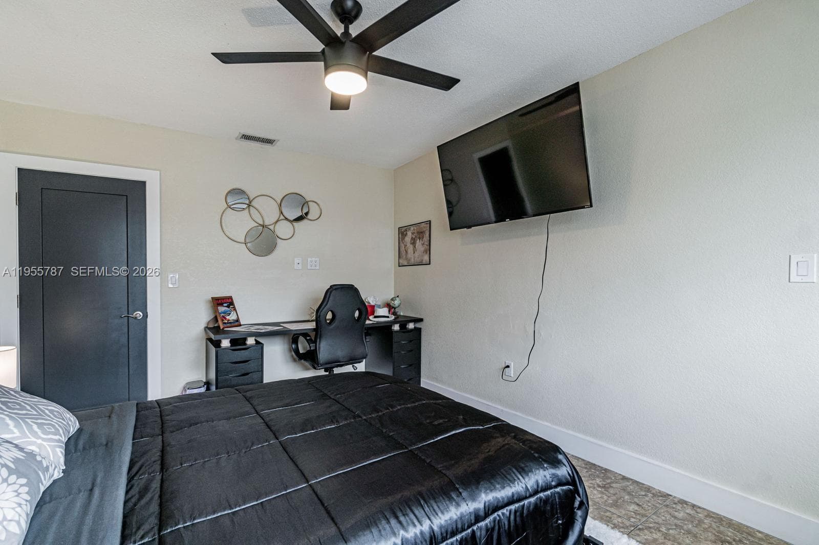 901 NW 22nd Pl, Miami FL 33125 — 16