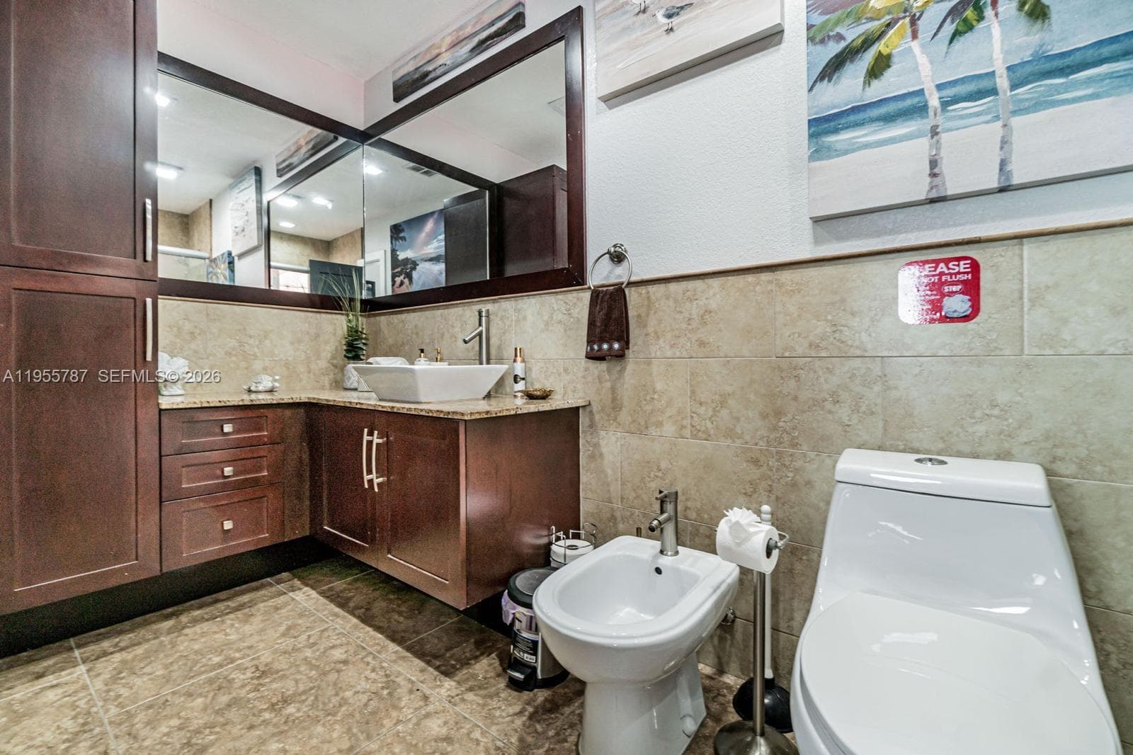 901 NW 22nd Pl, Miami FL 33125 — 26