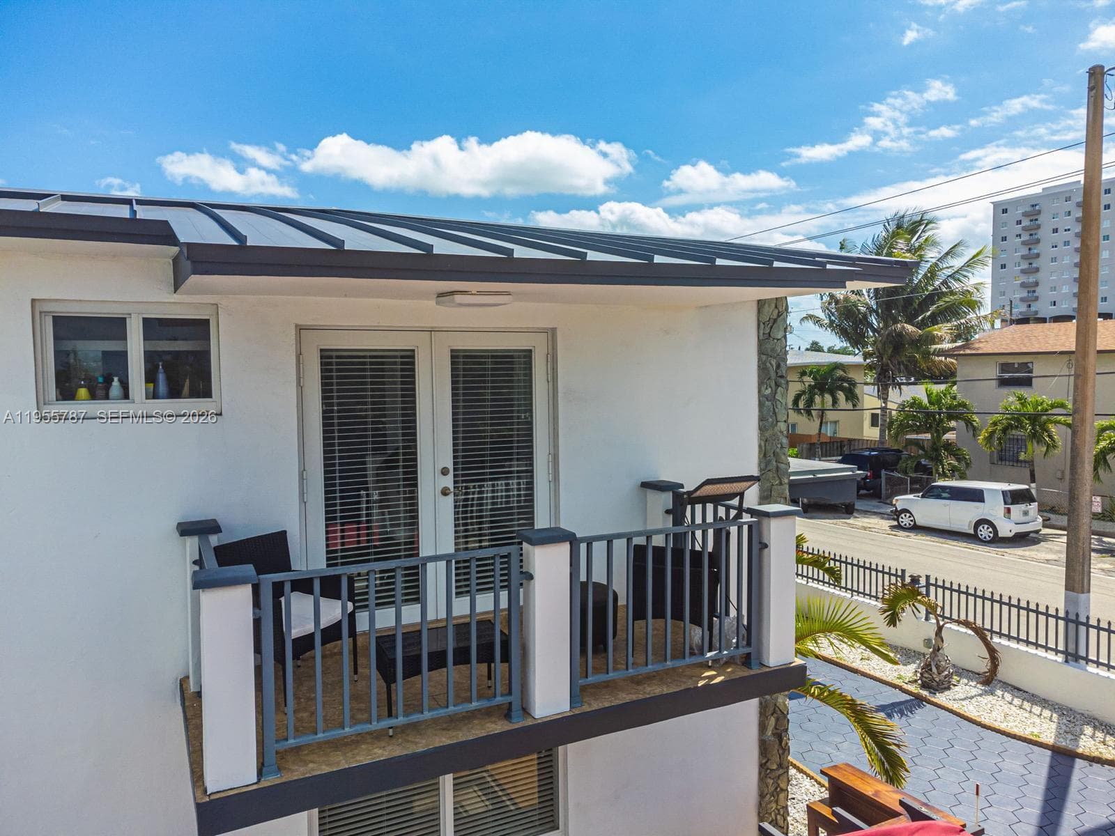 901 NW 22nd Pl, Miami FL 33125 — 22