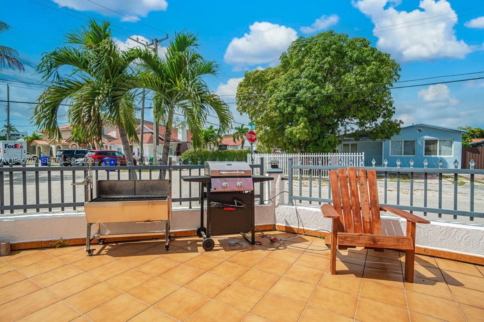 901 NW 22nd Pl, Miami FL 33125 — 36