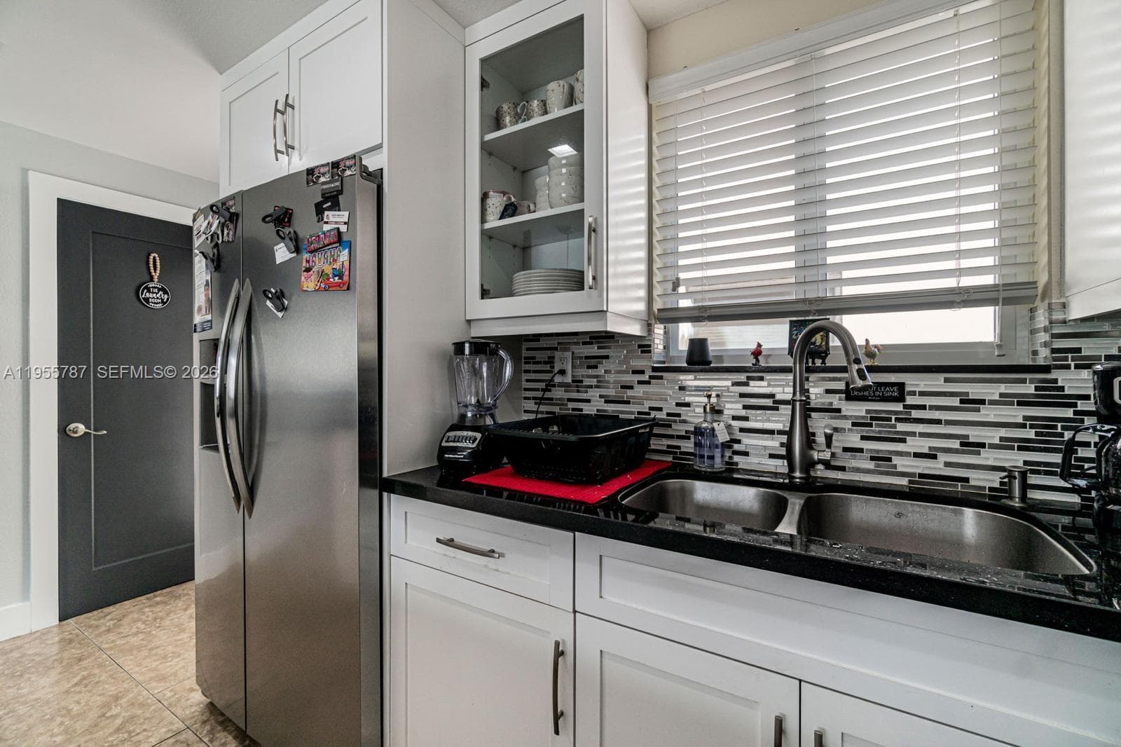 901 NW 22nd Pl, Miami FL 33125 — 9
