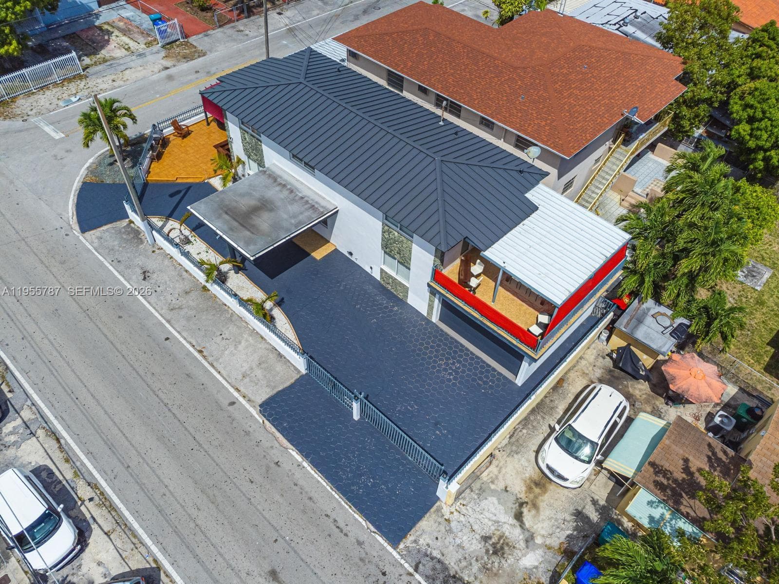 901 NW 22nd Pl, Miami FL 33125 — 31