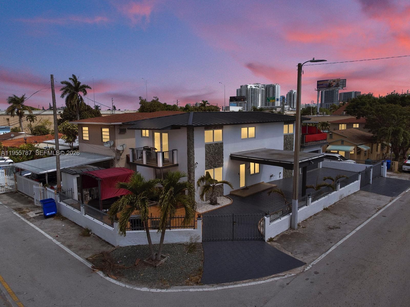 901 NW 22nd Pl, Miami FL 33125 — 39