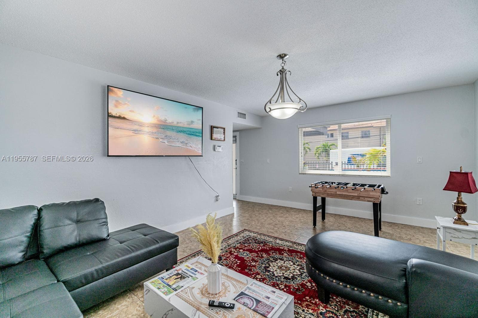 901 NW 22nd Pl, Miami FL 33125 — 4