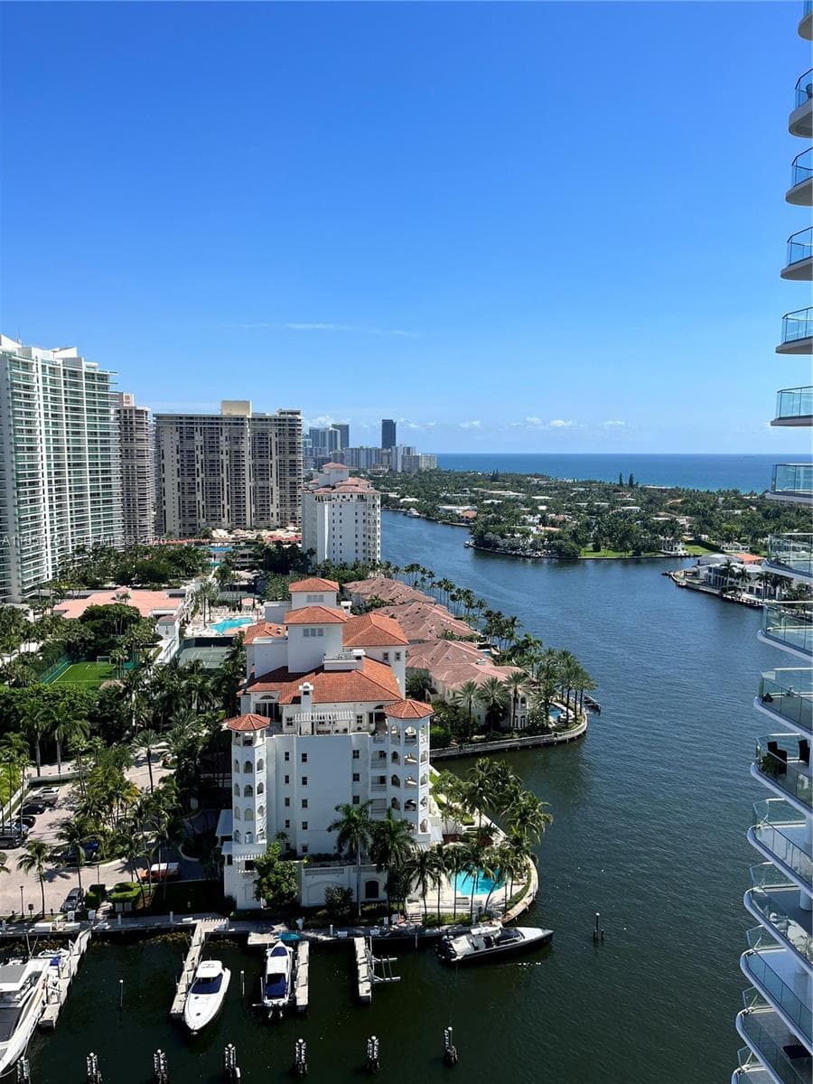19707 Turnberry Way # 24A, Aventura FL 33180 — 1