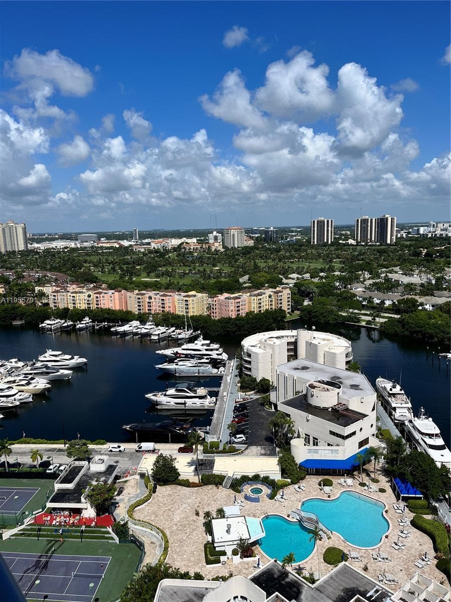19707 Turnberry Way # 24A, Aventura FL 33180 — 4