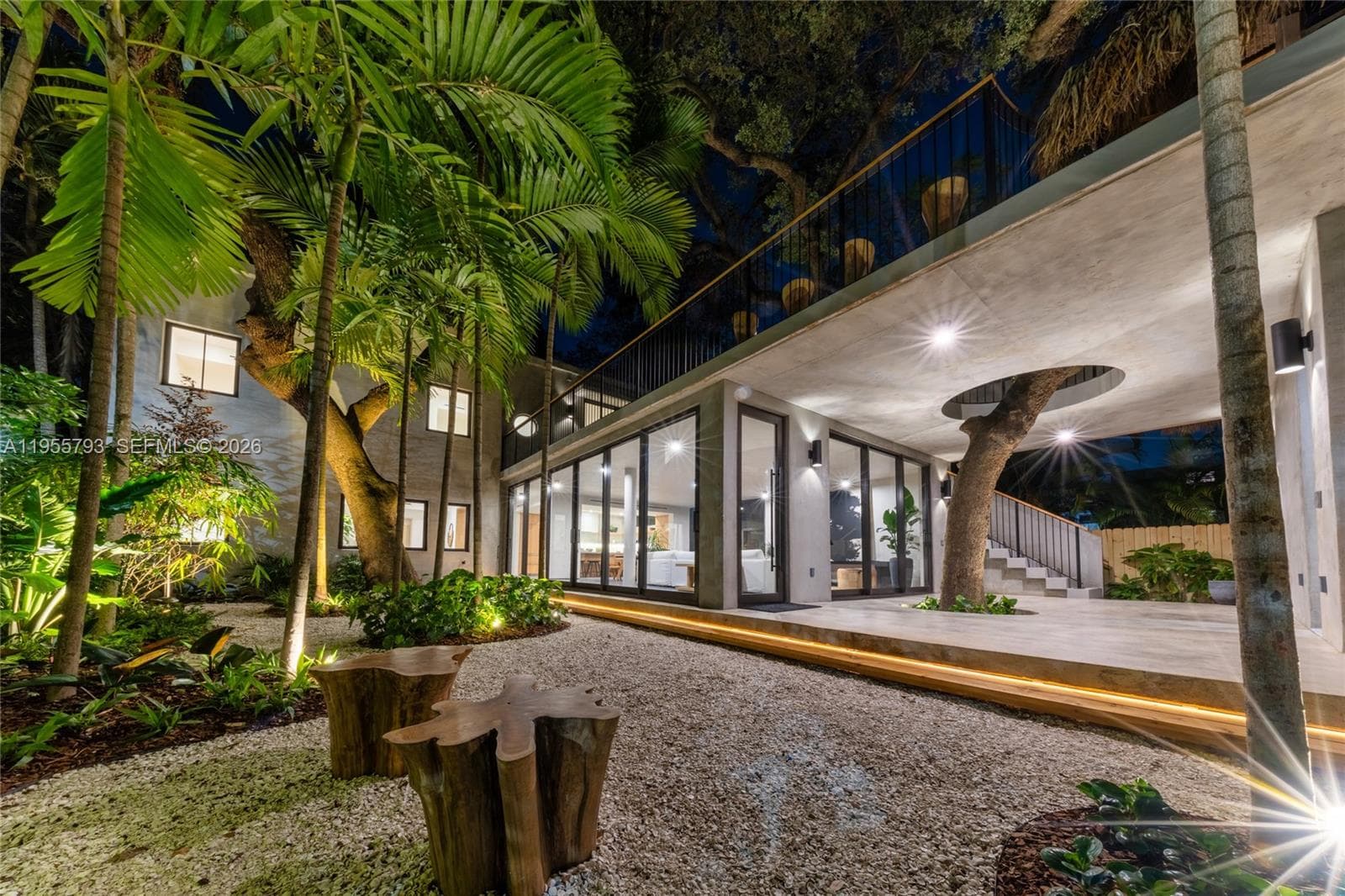1000 NW 9th Ct, Miami FL 33136 — 39