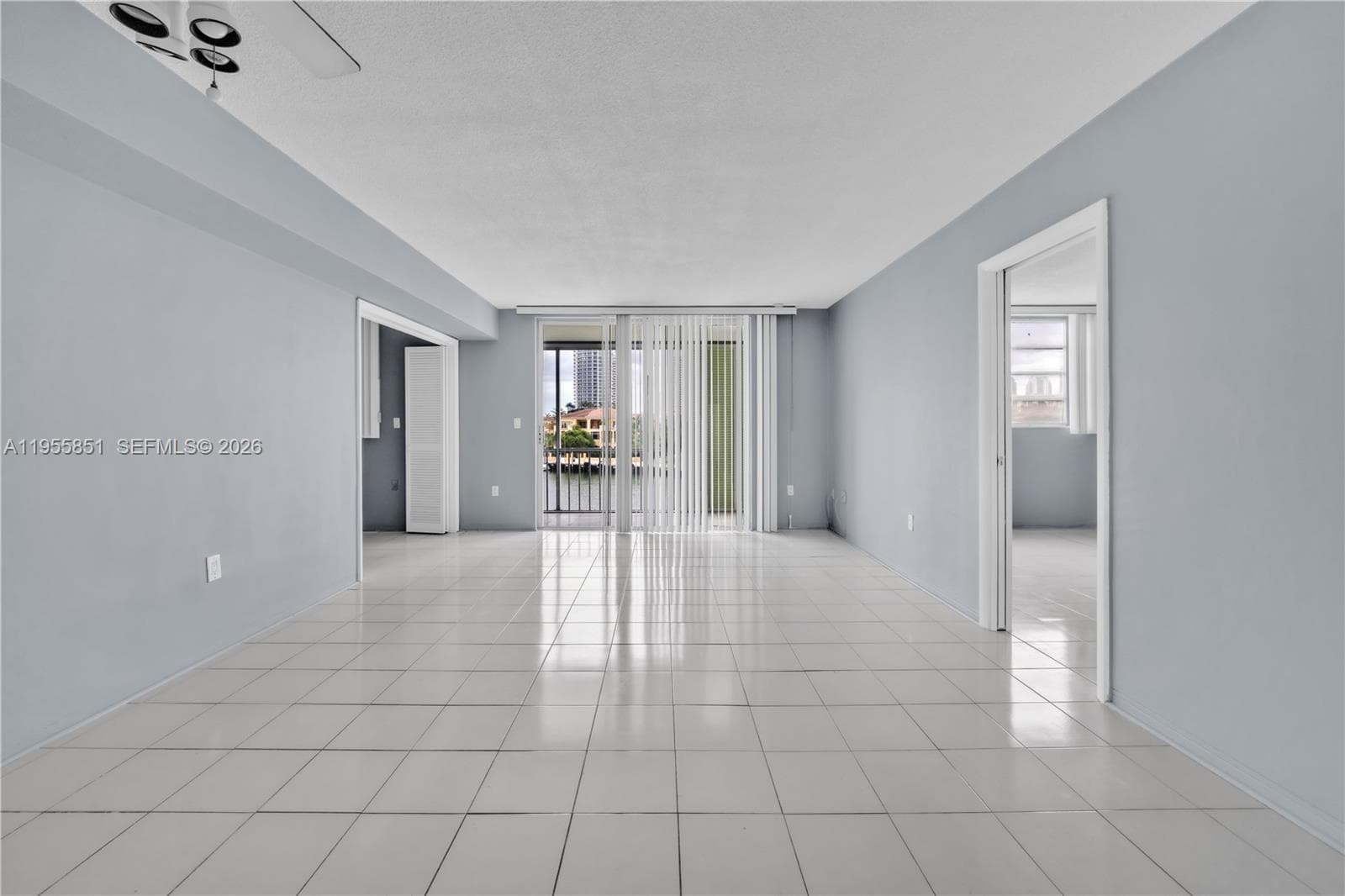 3030 Marcos Dr, Aventura FL 33160 — 2