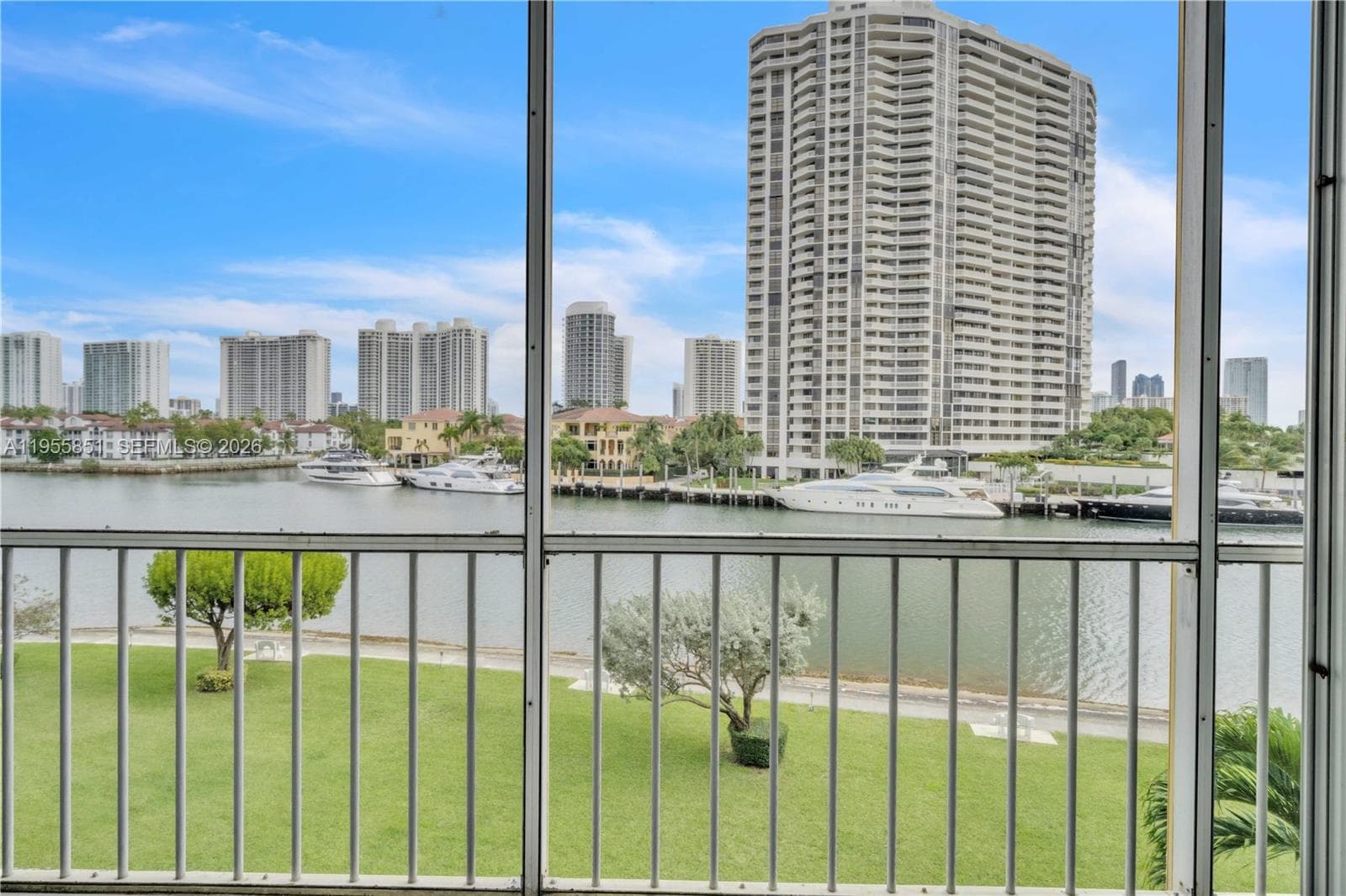 3030 Marcos Dr, Aventura FL 33160 — 24