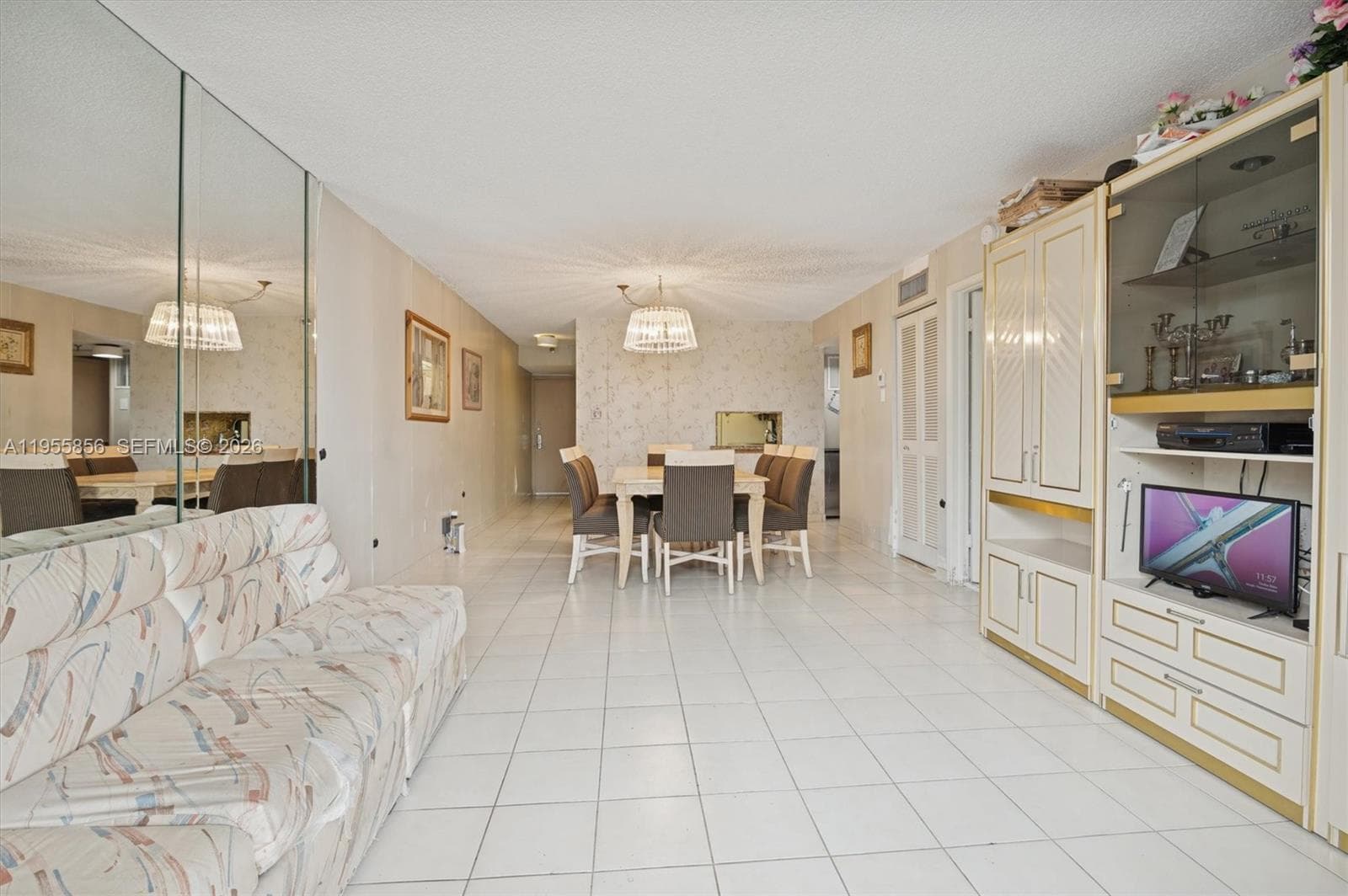4301 Collins Ave # 202, Miami Beach FL 33140 — 6