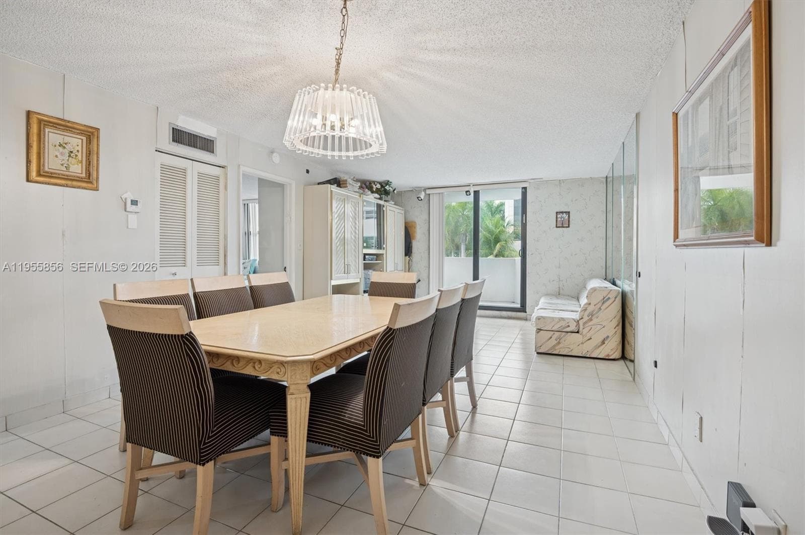 4301 Collins Ave # 202, Miami Beach FL 33140 — 4
