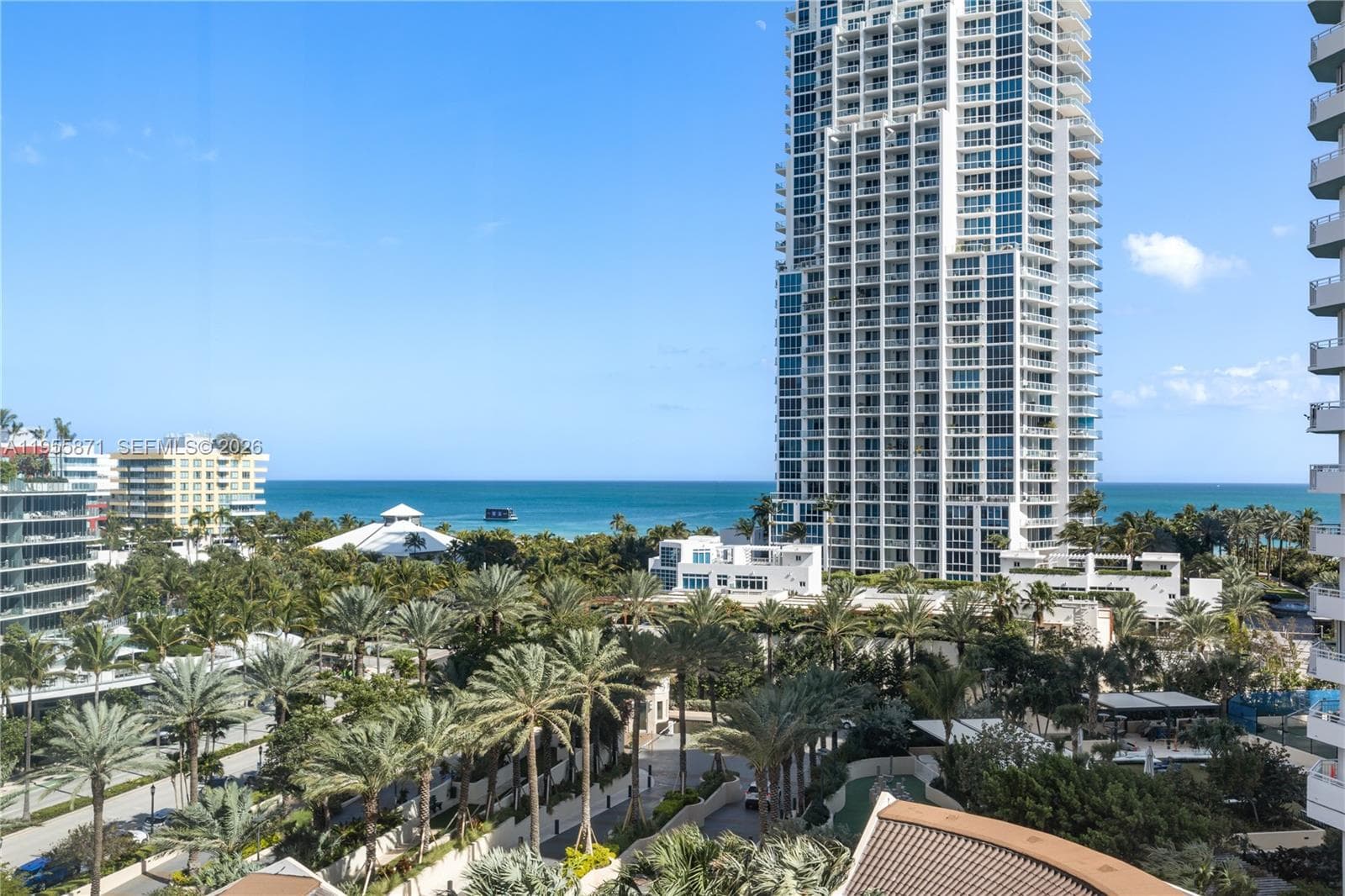 300 S Pointe Dr # 907, Miami Beach FL 33139 — 43