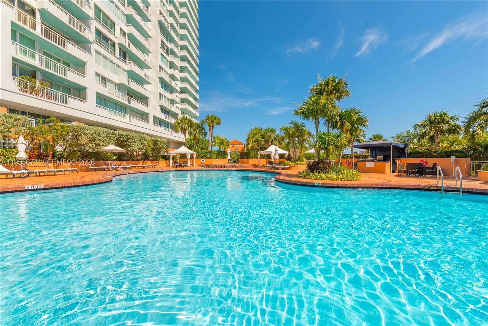 300 S Pointe Dr # 907, Miami Beach FL 33139 — 69