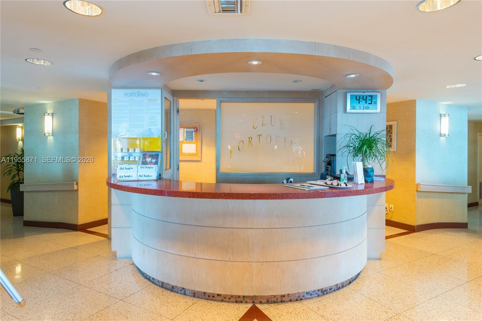 300 S Pointe Dr # 907, Miami Beach FL 33139 — 61