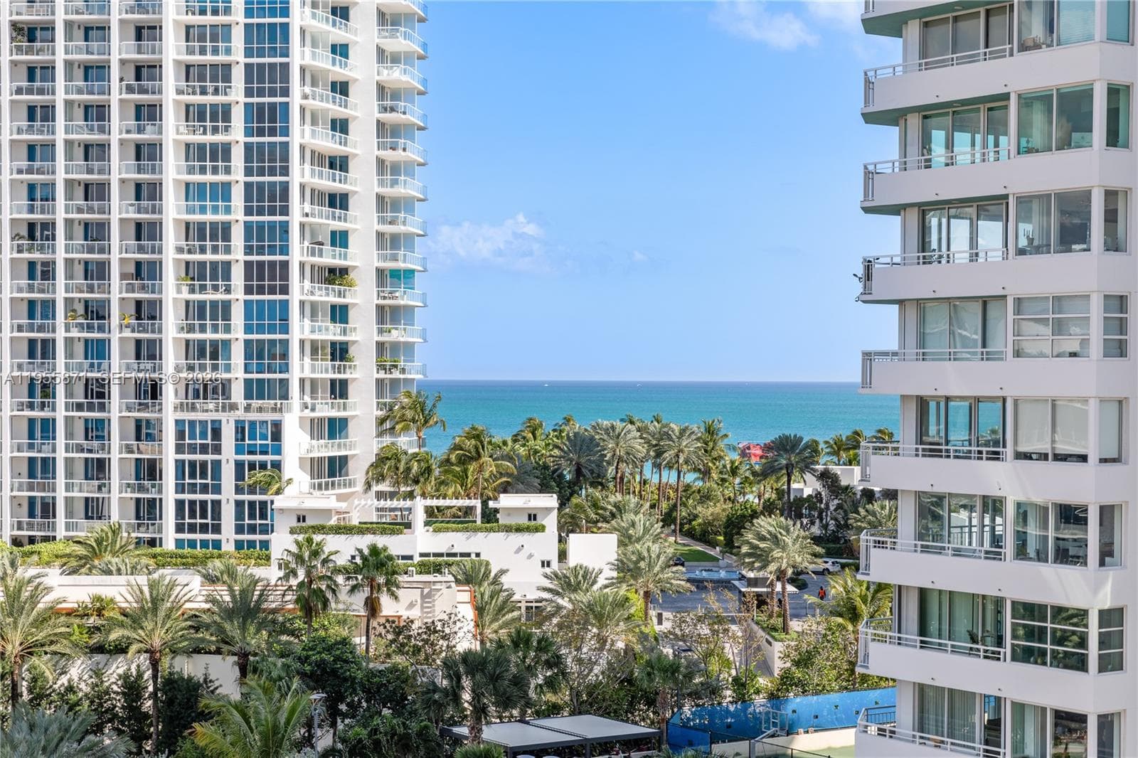 300 S Pointe Dr # 907, Miami Beach FL 33139 — 45