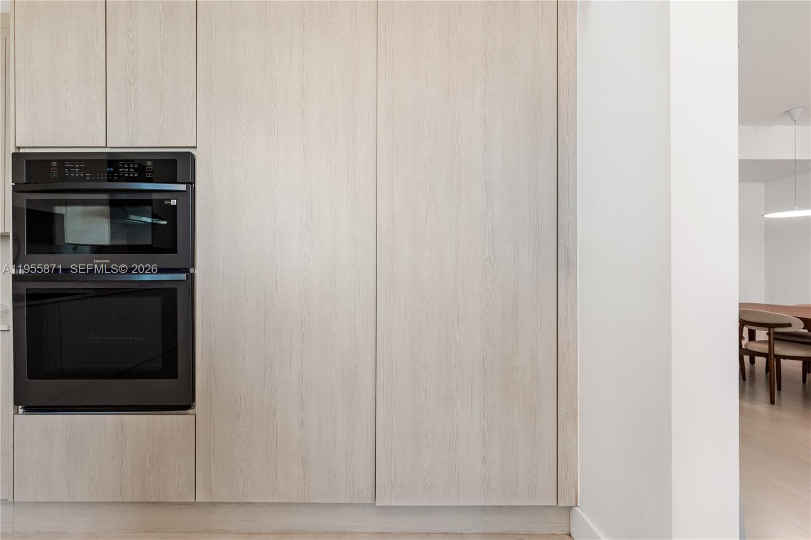 300 S Pointe Dr # 907, Miami Beach FL 33139 — 19