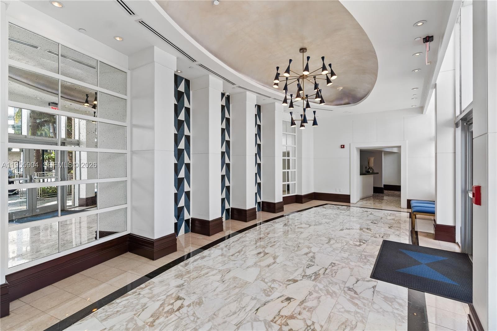 4391 Collins Ave, Miami Beach FL 33140 — 36