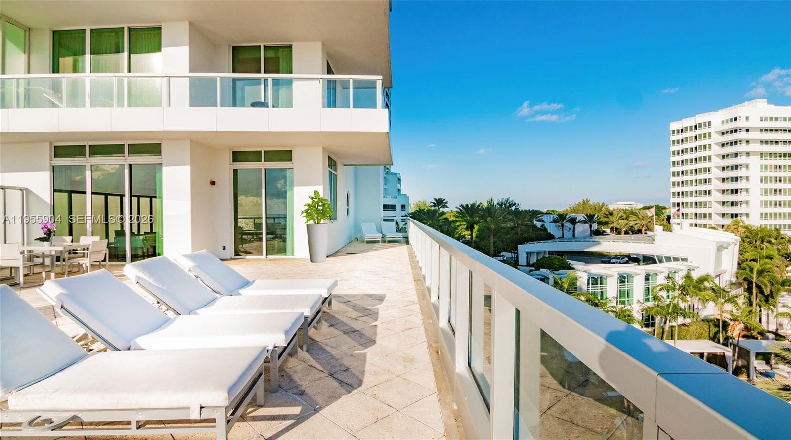 4391 Collins Ave, Miami Beach FL 33140 — 5