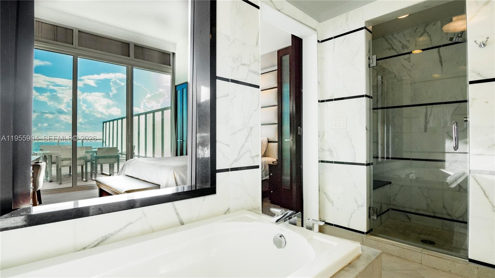 4391 Collins Ave, Miami Beach FL 33140 — 19