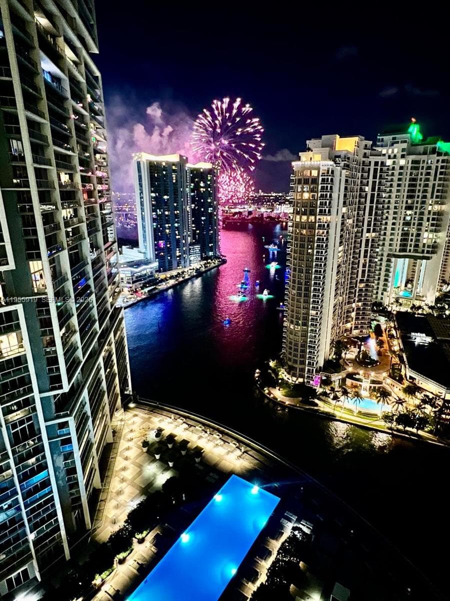 495 Brickell Ave # 3208, Miami FL 33131 — 44