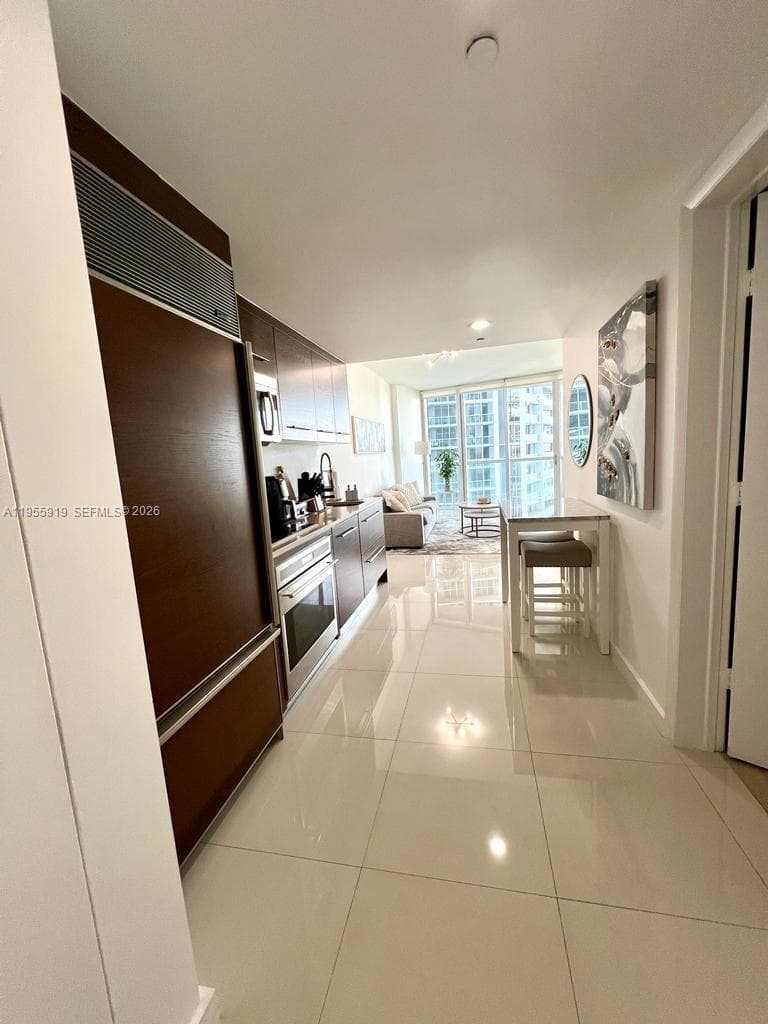 495 Brickell Ave # 3208, Miami FL 33131 — 4