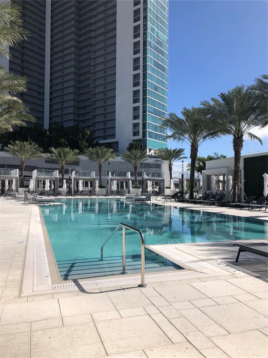 851 NE 1st Ave # 4604, Miami FL 33132 — 27