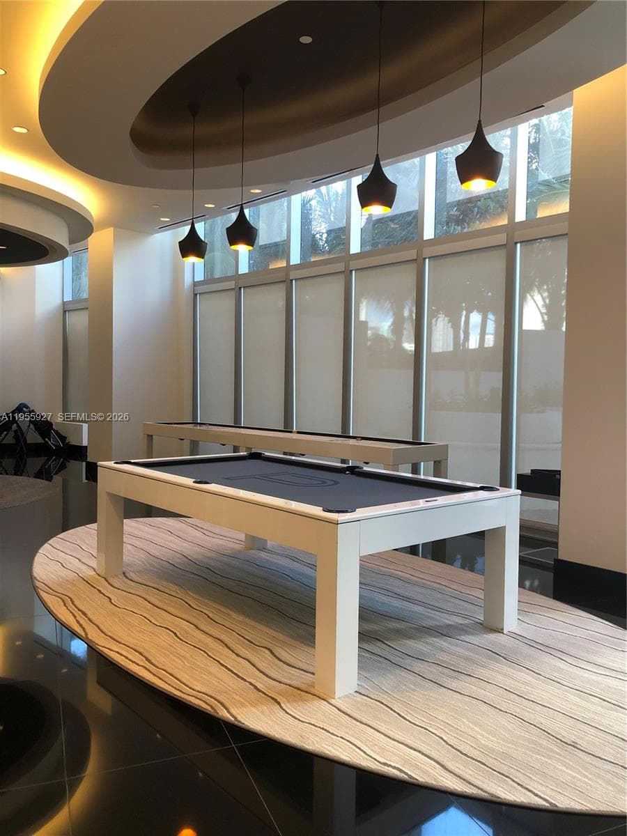 851 NE 1st Ave # 4604, Miami FL 33132 — 50