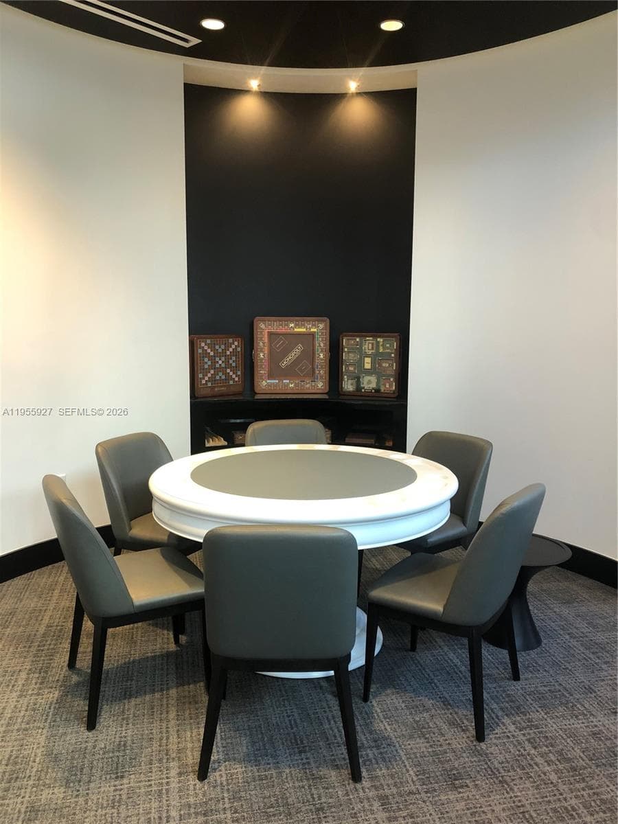 851 NE 1st Ave # 4604, Miami FL 33132 — 31
