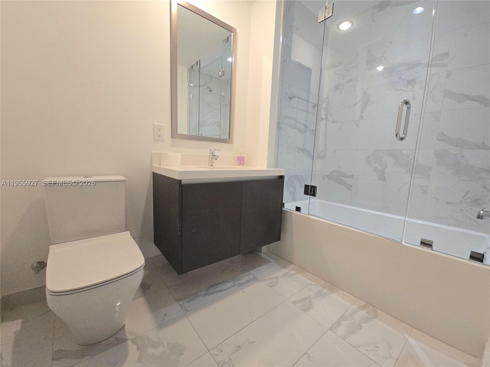 851 NE 1st Ave # 4604, Miami FL 33132 — 8