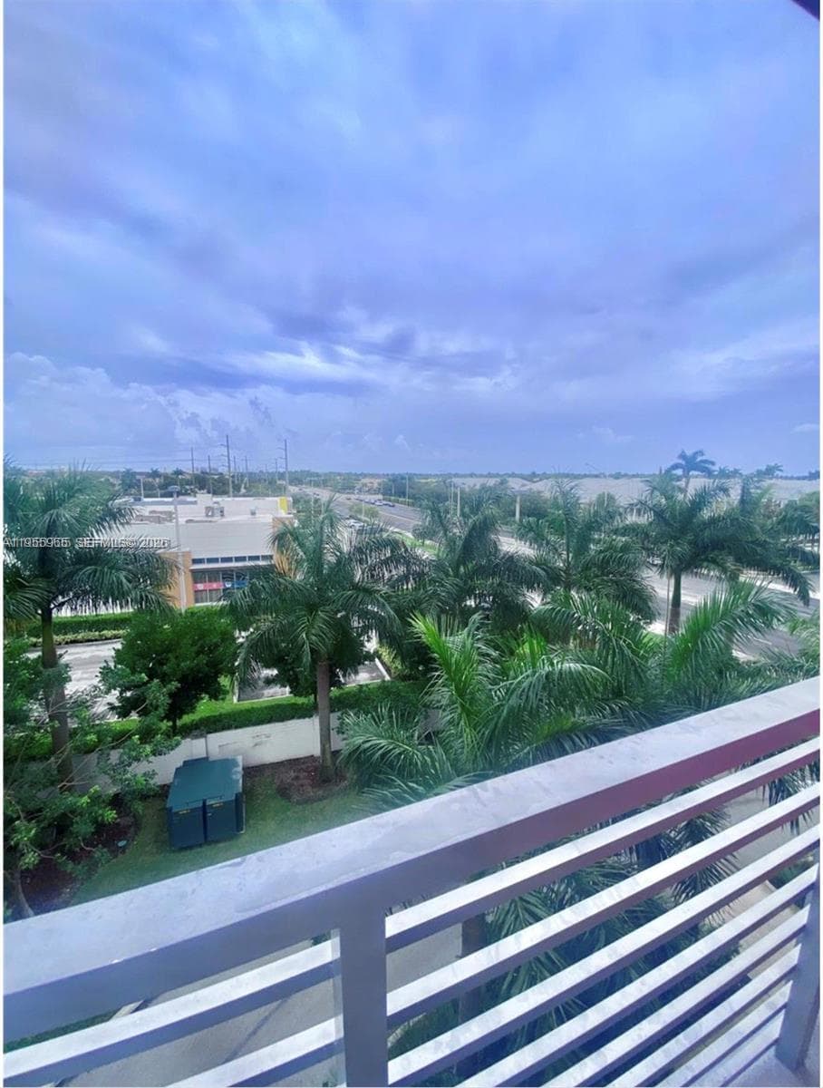 7661 NW 107th Ave # 407, Doral FL 33178 — 9