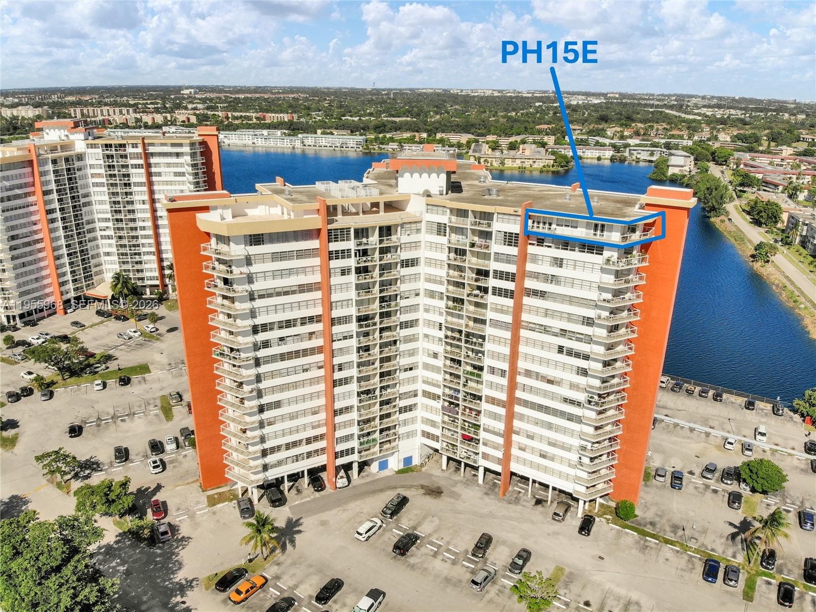 1351 NE Miami Gardens Dr, Miami FL 33179 — 33