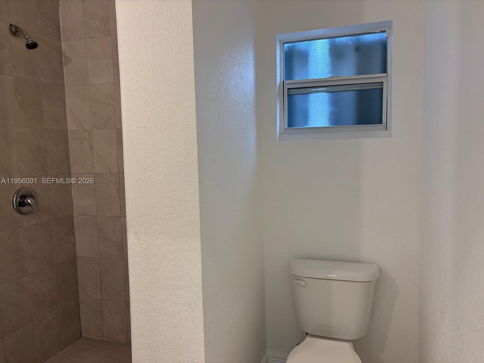 2916 NW 51st St, Miami FL 33142 — 16