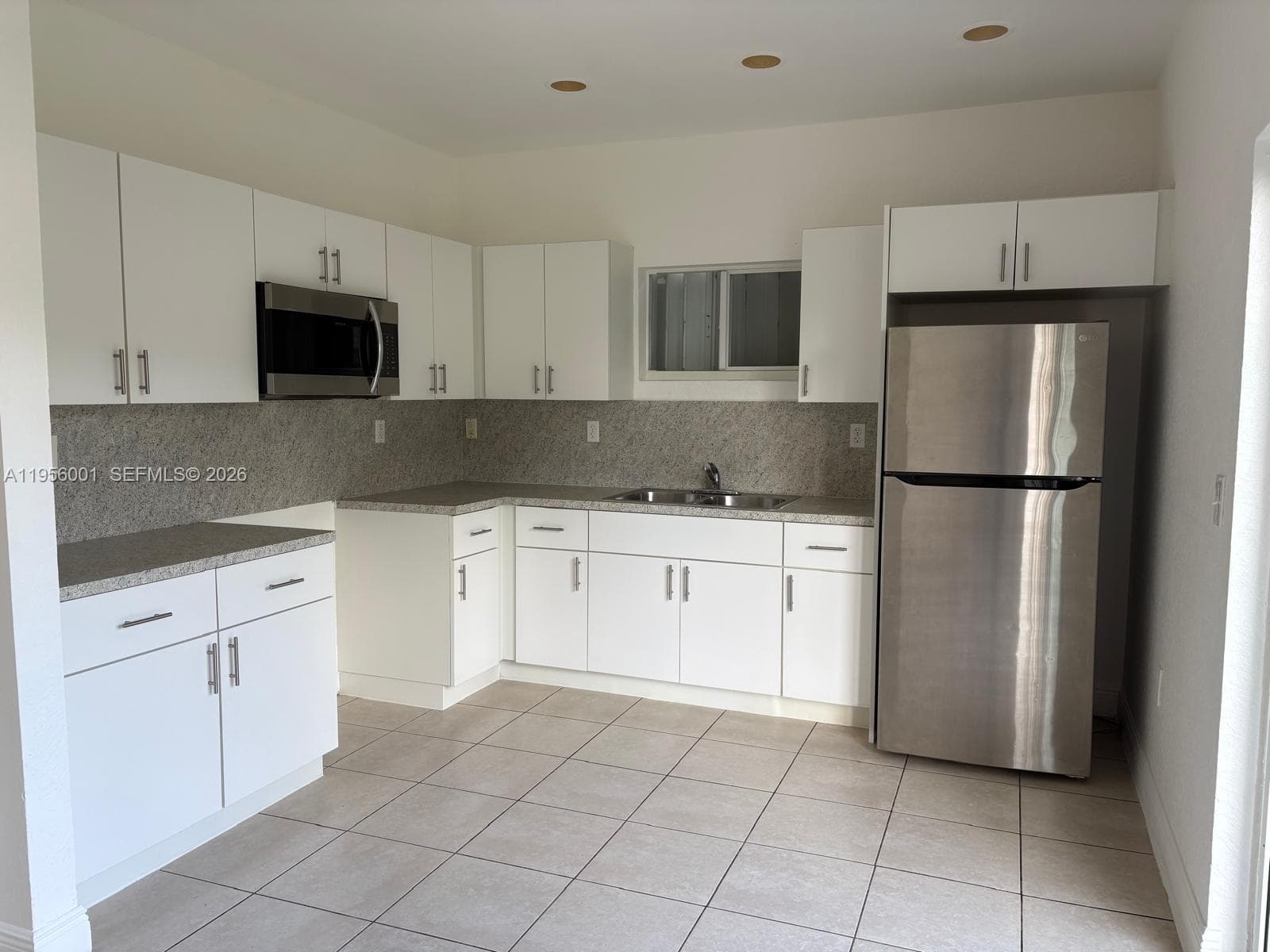 2916 NW 51st St, Miami FL 33142 — 3
