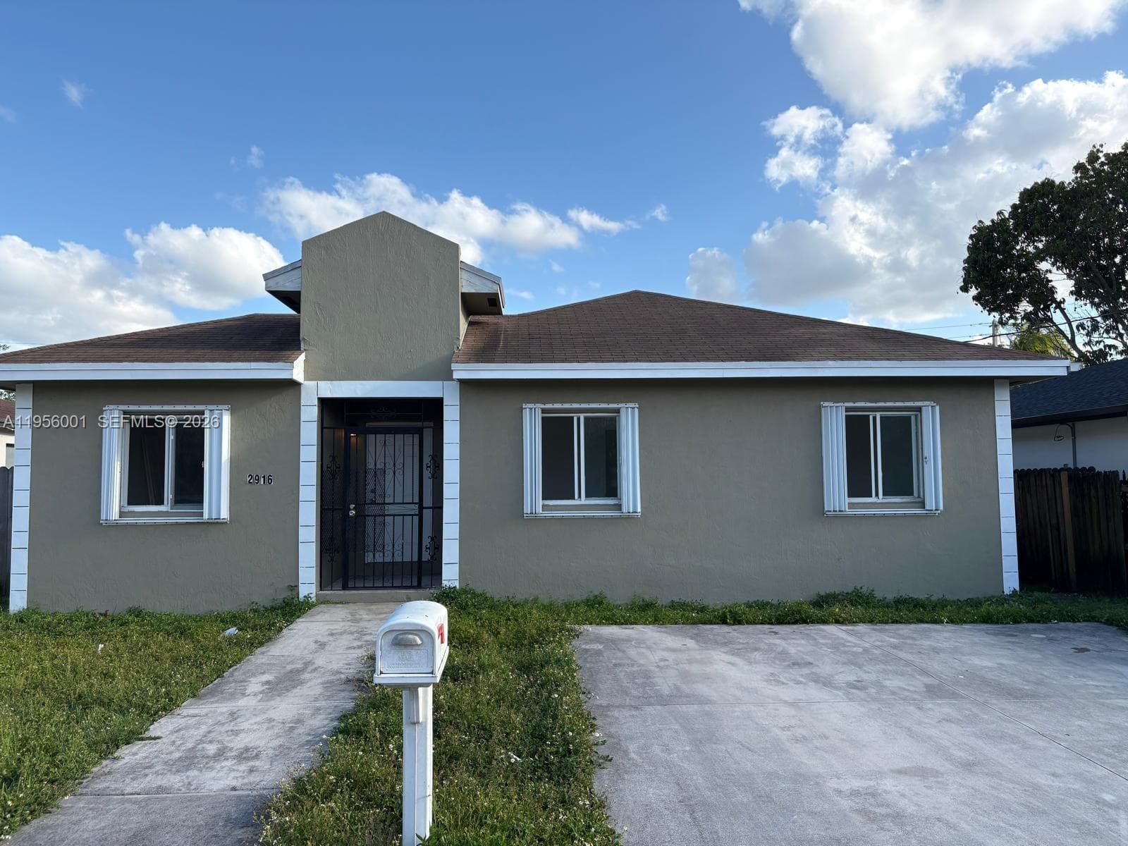 2916 NW 51st St, Miami FL 33142 — 1