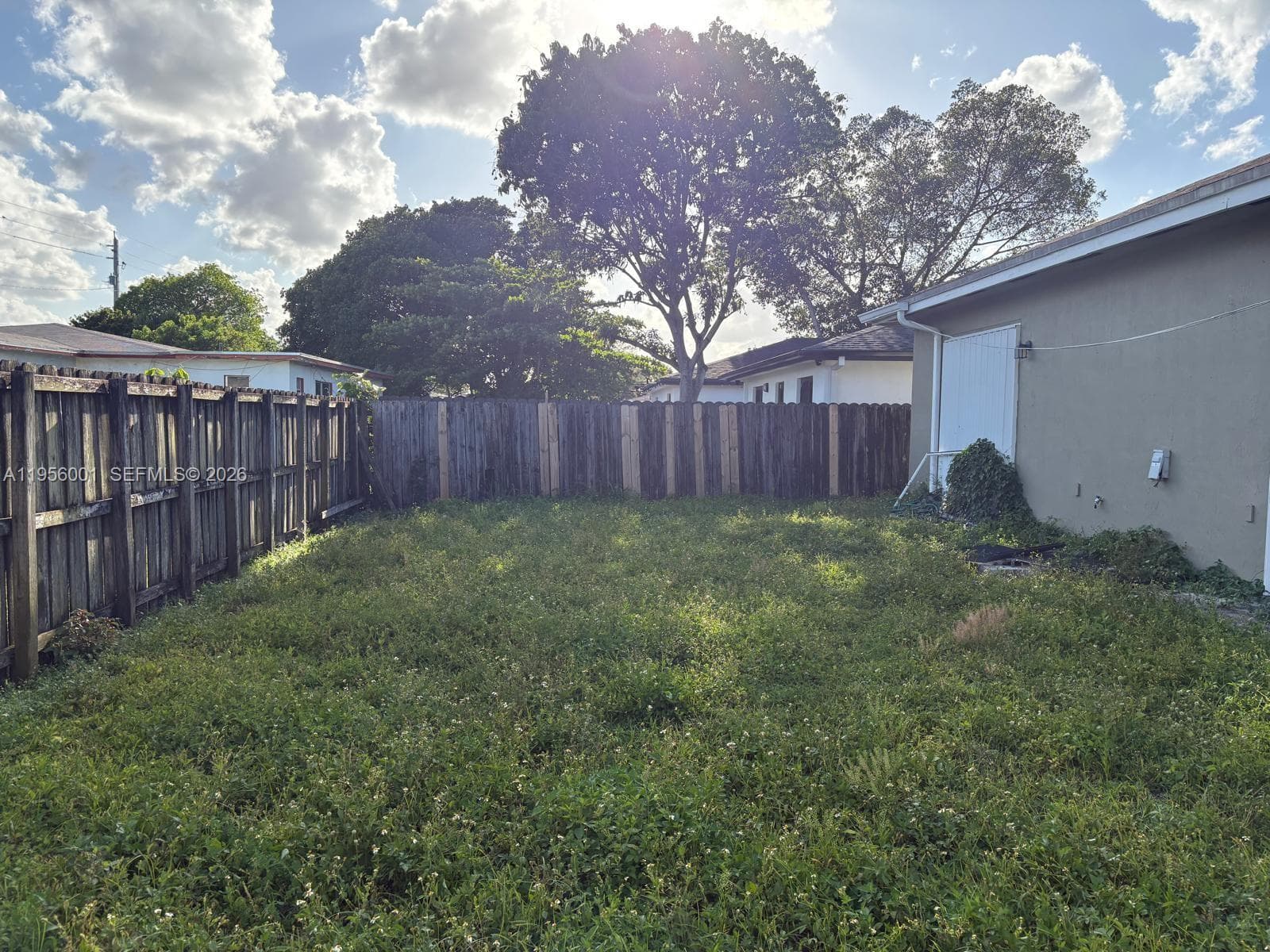 2916 NW 51st St, Miami FL 33142 — 19