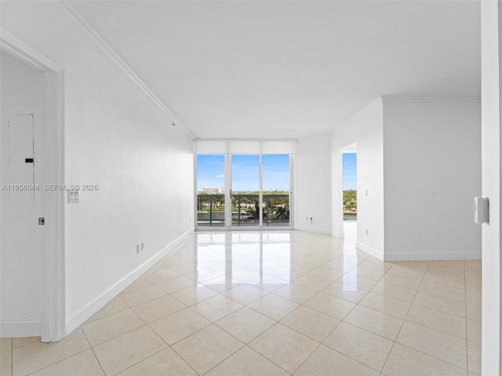 Blue Diamond Condo, Miami Beach, FL — 2