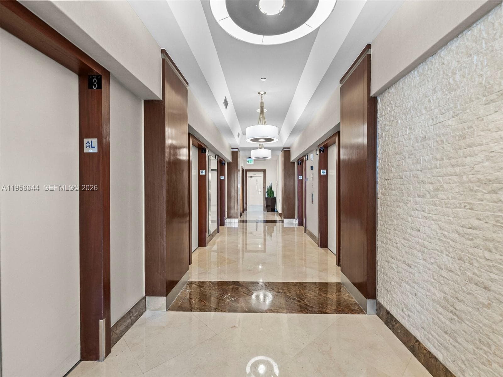 Blue Diamond Condo, Miami Beach, FL — 34