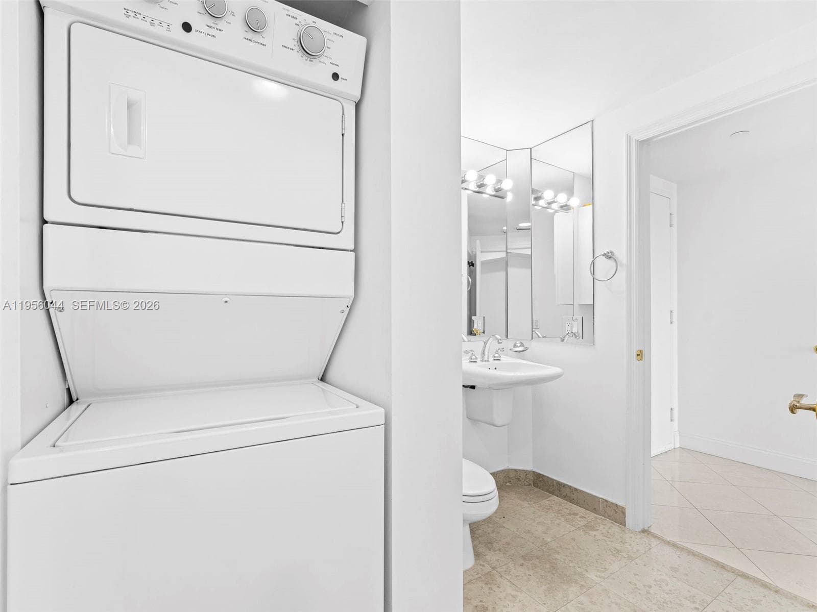 Blue Diamond Condo, Miami Beach, FL — 10