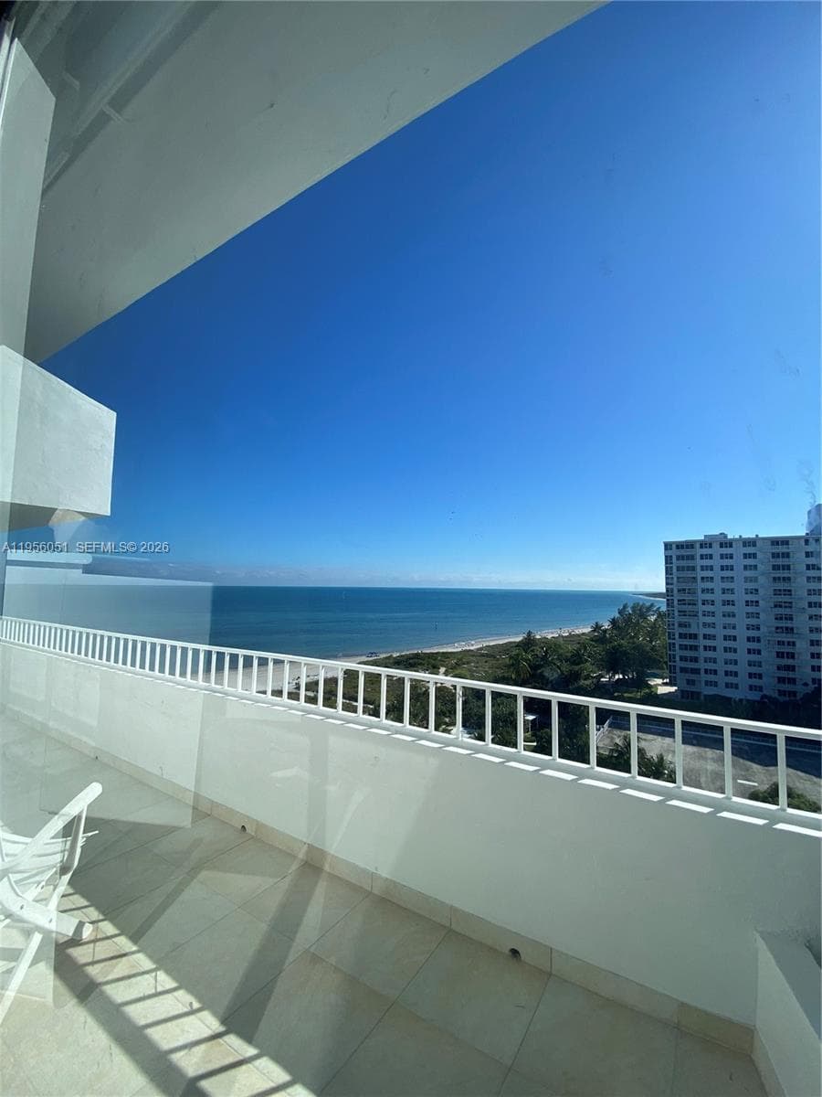 Key Biscayne Commodore Cl, Key Biscayne, FL — 3