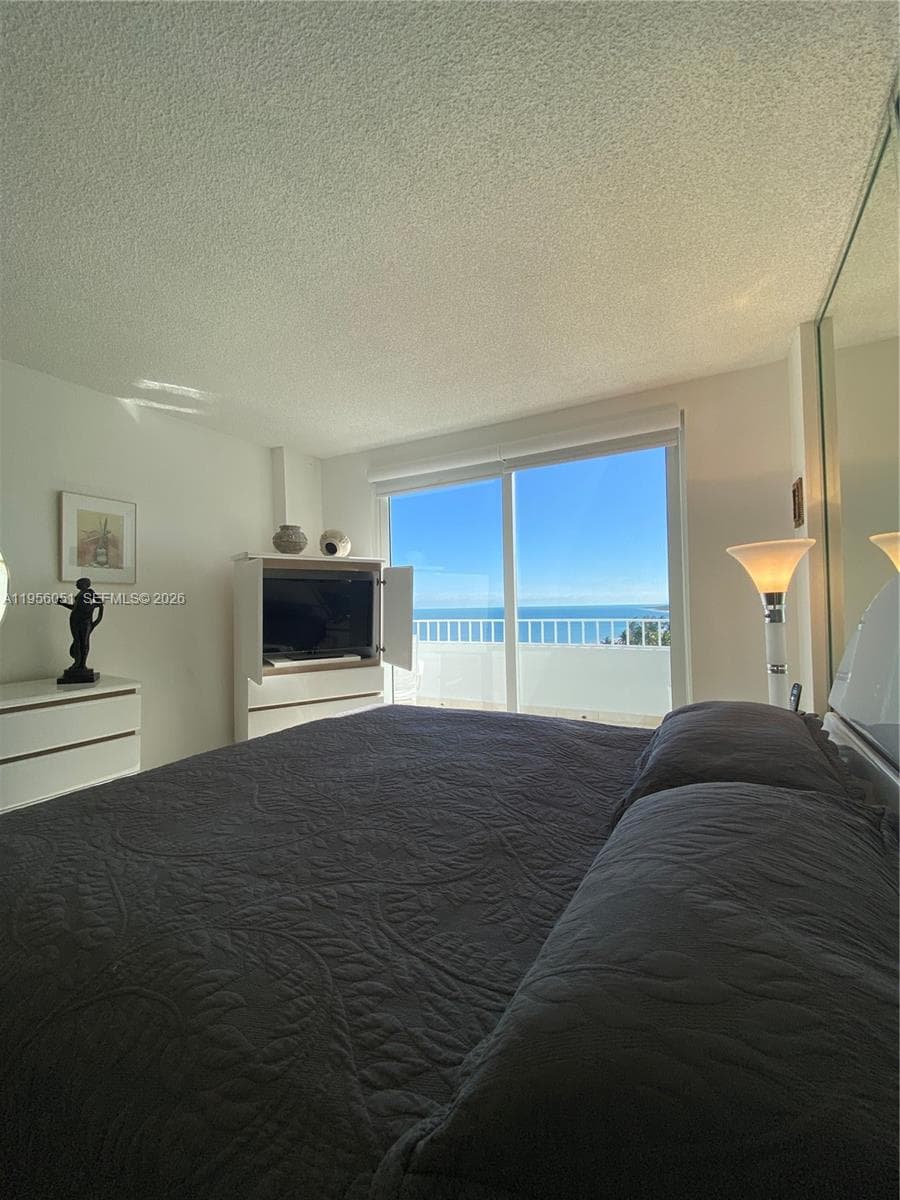 Key Biscayne Commodore Cl, Key Biscayne, FL — 4
